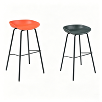 Tabouret de bar haut en métal au design moderne et simple avec pieds antidérapants pour café, pub, bar à domicile, salle à manger