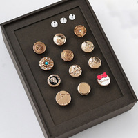 Bouton en métal gaufré personnalisé Rivets de bouton en jean accessoires de vêtement d'usine vintage avec motif de logo étoile coeur en diamant