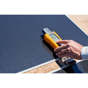 เครื่องวัดรังสีแสงอาทิตย์ Fluke IRR2-BT พร้อมบลูทูธสำหรับวัดอุณหภูมิ สำหรับใช้งานกลางแจ้ง - Product Image 4