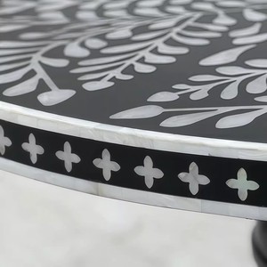 Table à manger ronde vintage peinte à la main avec incrustation de coquillages en bois massif de style cour de <span class=keywords><strong>Paris</strong></span> ancienne - Product Image 4