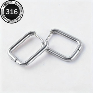 Boucles d'oreilles créoles en acier inoxydable plaqué or pour femmes, design géométrique quadrilatère, haut de gamme et élégantes, vente en gros - Product Image 6