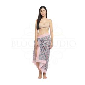 Pareo de algodón con estampado artesanal de acuarelas y corales para mujer, ligero, ideal como cubrebikini, para la playa y resorts de verano. - Product Image 3