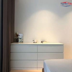 Commode rectangulaire en bois blanc avec plusieurs tiroirs pour le rangement dans le salon, durable, écologique, design moderne - Product Image 6
