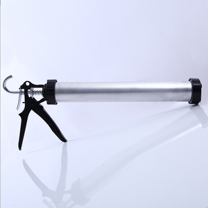 Pistolet à <span class=keywords><strong>saucisse</strong></span> et à calfeutrer manuel en aluminium à baril unique de 600ml de force industrielle avec <span class=keywords><strong>piston</strong></span> à tige lisse polyvalent - Product Image 1