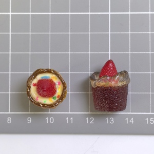 Mini tasse de chocolat à la confiture de fraises, accessoires de poupée miniatures en résine DIY, modèle de dessert alimentaire simulé, décoration de maison de poupée, artisanat - Product Image 2