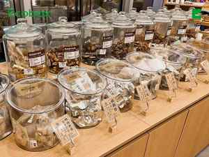 Диспенсер для сыпучих продуктов круглой формы от китайского производителя, витрина для закусок, контейнер для кофейных зерен, с мерным совком - Product Image 5