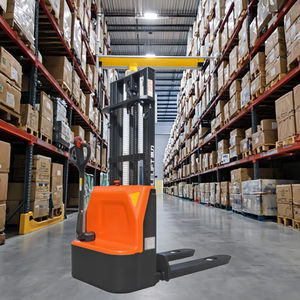 Gerbeur électrique à allée étroite 1,5 tonne, transpalette piétonnier avec corps compact pour systèmes de rayonnage dans les entrepôts hauts - Product Image 1