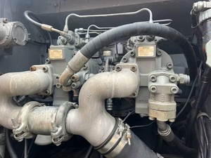 EXCAVADORA HITACHI ZX350H A LA VENTA Excavadora sobre orugas usada con componentes centrales Bomba de engranajes de motor Tipo móvil - Product Image 4