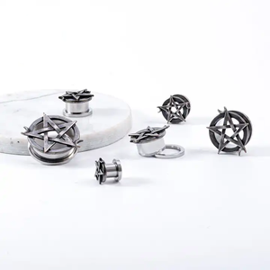 Großhandel 10mm Anlauf Free <span class=keywords><strong>Star</strong></span> Edelstahl Piercing Schmuck Ohr Tunnel Stecker Messgeräte Ohrringe - Product Image 3