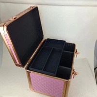 Boîte de toilettage en aluminium verrouillable pour le stockage essentiel des soins aux chevaux