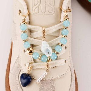 Zomerse verkoelende oceanische stijl blauw-gouden kralenketting schelp parel hartvormige hangers sneaker accessoire onderscheidende schoencharms - Product Image 2