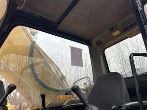 Excavatrice hydraulique sur chenilles Caterpillar 325D2 d'occasion fabriquée au Japon avec moteur 2018, modèle 112KW, en stock - Product Image 4