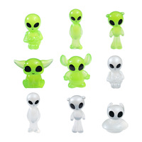 Figurines miniatures d'aliens de Pâques à dissimuler, qui brillent dans le noir, figurines artisanales en résine pour les fêtes spatiales, remplisseurs de sacs cadeaux