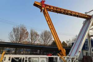 Système de passerelle hydraulique pour équipement de forage – Transport automatique de tuyaux de forage, de gaines et de collars de forage - Product Image 4