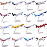 Bonnes affaires Nouveau produit Modèle d'avion B777 EgyptAir avec support d'exposition 16 cm et 20 cm Modèle de collection en métal