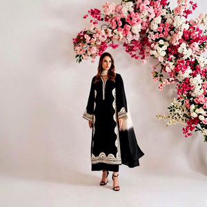 Robe Abaya noire brodée, coupe ample, manches longues, robe islamique pour femmes avec dupatta pour la fête de l'Aïd - Product Image 1