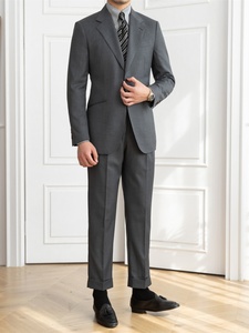 Итальянский мужской серый деловой костюм-двойка: дышащий, плиссированный, шерстяной, высококачественный, ретро, приталенный, модный - Product Image 5