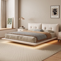 Lit double king-size en cuir au design moderne et luxueux Mobilier de chambre à coucher pour hôtel récent Ensemble de chambre à coucher élégante avec revêtement en bois souple