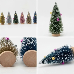 Sanwei Mini Nhân Tạo Tuyết Tùng Cây Giáng Sinh Nhựa Thân Thiện Với Môi Bàn Trang Trí Nội Thất Chai Bàn Chải Cây Cho Đảng Với Chuông - Product Image 3