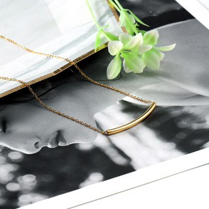 Collier minimaliste géométrique en acier inoxydable plaqué or 18 carats pour femme, bijou cadeau - Product Image 2