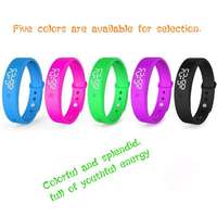 Bracelet intelligent professionnel en silicone pour la mesure de la température corporelle, avec alarme de fièvre, montre connectée tout au long de la journée, OEM