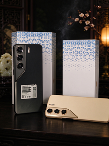 สมาร์ทโฟน Camon 40 Pro 5G ขายดีและราคาคุ้มค่า หน้าจอโค้งเล็กน้อย ชาร์จเร็ว 65W ความจุ 24GB+512GB - Product Image 1