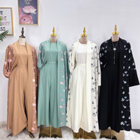 Vente en gros : Abaya ouverte florale pour femmes musulmanes, style ethnique modeste, design trench-coat, robe cardigan Dubaï, avec combinaison