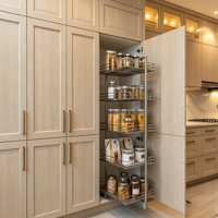 Armoire de cuisine Shaker en bois clair CBMmart avec bande LED, îlot cascade en marbre, cuisine personnalisée pour l'intérieur de villa