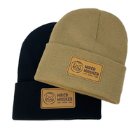 Bonnet d'hiver unisexe de créateur en acrylique doux, style streetwear premium, pour sports d'hiver, avec logo patch en cuir personnalisé à motif dessin animé