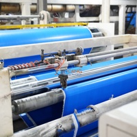 Rouleau de bâche PE bleue 180 g/m² imperméable et résistante aux UV pour la construction et les couvertures de camions