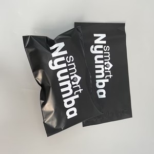 Bolsas de Correo Negras Mate de 6x9 Pulgadas, Bolsas de Poliéster Impresas en Blanco Personalizadas para Envíos de Comercio Electrónico, Embalaje para Ropa - Product Image 1