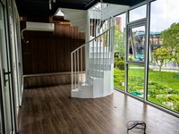 Maison en conteneur préfabriquée mobile moderne et écologique à 2 étages Capsule Apple Cabin pour hôtel et bureau