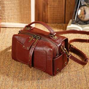 Sac à main horizontal en cuir de vachette pleine fleur, style rétro japonais et coréen, petit sac à main en cuir véritable pour femme, à porter à l'épaule - Product Image 6