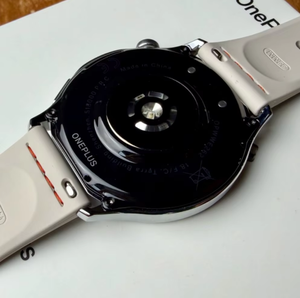 Montre connectée OnePlus <span class=keywords><strong>Watch</strong></span> Lite de qualité supérieure, 44,98 mm, profil fin de 8,9 mm, 59 g, légère pour un usage quotidien - Product Image 2