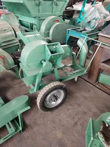 Machine connectée à un tracteur 10 mm branche déchiqueteuse de bois broyeur de biomasse diesel industriel broyeur - Product Image 2