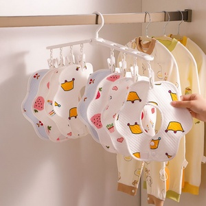Colgadores de Ropa Creativos de Múltiples Niveles con Pinzas, Tendedero Plegable de Plástico para Toallas y Ropa - Product Image 1