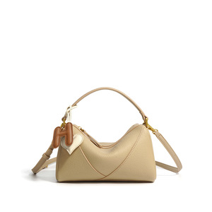 Sac bandoulière Boston en forme d'oreiller pour femme, nouvelle collection 2026, mode, usage quotidien, en cuir véritable personnalisé avec fermeture éclair - Product Image 5