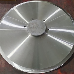 <span class=keywords><strong>Lame</strong></span> <span class=keywords><strong>de</strong></span> couteau circulaire en <span class=keywords><strong>carbure</strong></span> <span class=keywords><strong>de</strong></span> haute qualité personnalisée <span class=keywords><strong>de</strong></span> 610 mm pour <span class=keywords><strong>scie</strong></span> <span class=keywords><strong>à</strong></span> papier toilette et machine <span class=keywords><strong>à</strong></span> découper le papier toilette - Product Image 1