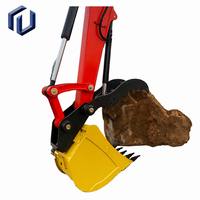 Pouce hydraulique à articulation progressive, fonctionnant comme une griffe pour la manutention de roches et le défrichement efficace, compatible avec les excavatrices CX240, R120, R130, DX60