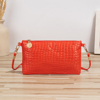 Pochette en cuir PU effet crocodile pour femme, brillante, avec dragonne, porte-monnaie multicolore, pochette cadeau pour dames