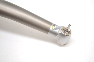 5 Piezas de Turbina Dental LED de Alta Velocidad con Iluminación Automática y <span class=keywords><strong>4</strong></span> Salidas de Agua para Perforación Dental y Preparación de Cavidades - Product Image 5