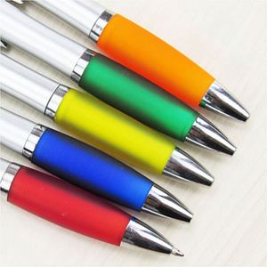 Stylo bille en plastique coloré, encre noire, léger, logo personnalisé pour le bureau, l'école, l'hôtel - Product Image 3