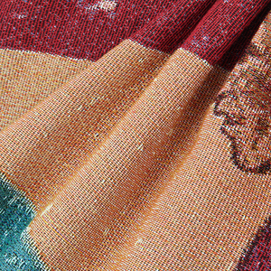 Couverture tissée personnalisée rapide style vintage, motif joueur de football, jeté de canapé doux et durable, couverture jacquard à franges - Product Image 4