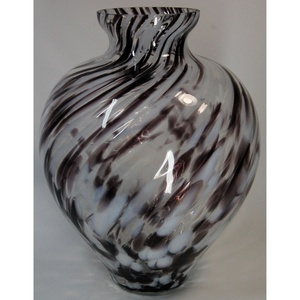 Florero de cristal hecho a mano italiano de diseño moderno único de Tammaro Home, decoración de suelo de excelente calidad para decoración de habitación - Product Image 2