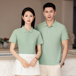เสื้อโปโลผ้าโพลีเอสเตอร์คอตตอนแบบกำหนดเองสำหรับผู้ชาย ออกแบบโดย OEM ปักโลโก้บริษัท เสื้อโปโลทำงาน สีพื้น - Product Image 2