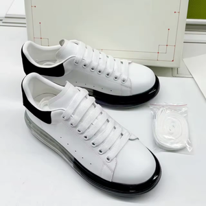 Chaussures de sport montantes en maille à lacets pour hommes et femmes, de haute qualité, à semelle épaisse, personnalisées, OEM, décontractées, tendance printemps, luxueuses - Product Image 1