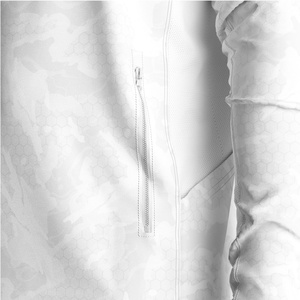 Sudadera con Capucha para Pesca con Protección Solar UPF50+, Paneles Laterales Ventilados y Tecnología de Absorción de Sudor para Máxima Comodidad - Product Image 3