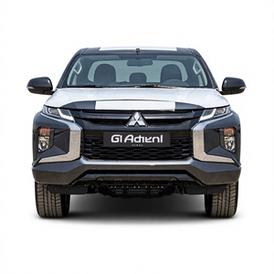 Mitsubishi L200 GLX DC 2.4L 4WD Diésel 2023 Usado, 6 Velocidades, Dirección Diésel, Automático, 6 Asientos, Cuero, Cámara Trasera, Euro III - Product Image 1