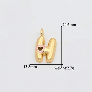 HD542 Ciondolo a Cuore Rosa con Lettere a Bolla Trendy, 26 Lettere, Charm a Cuore in Smalto Oro 18K, Ciondolo <span class=keywords><strong>per</strong></span> Collana con Nome da Donna, Gioielli - Product Image 6