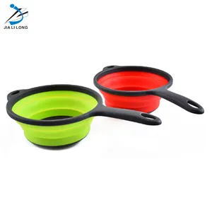 Wholesale Practical Collapsible Plastic Storage Drain Basket Bowl Fruit Vegetable Washing Strainers Colanders With Long Handle